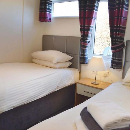 Hunters Quay Holiday Village Kilmun Exterior photo